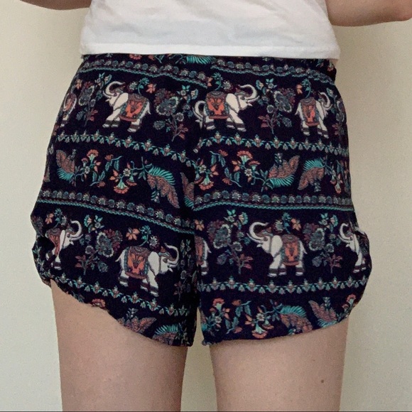 New Shorts - Picture 3 of 5